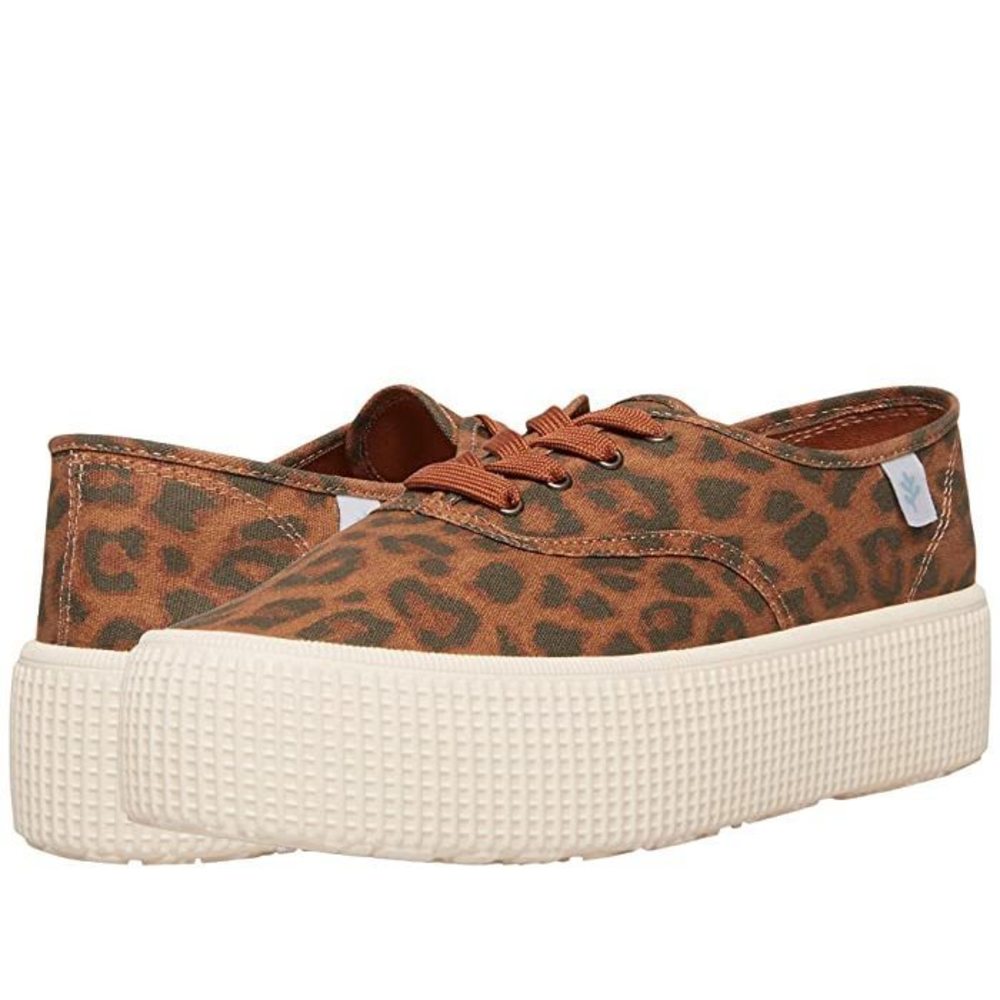 Cool Planet by Steve Madden Women's Stream Shoe, Animal Print, 8M